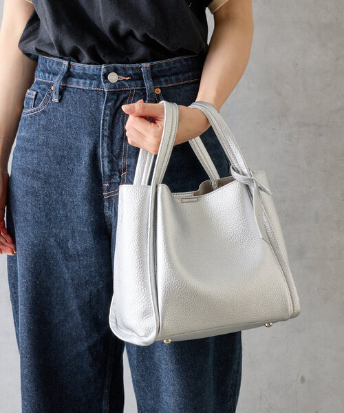 BIRTHDAY BAR(バースデイバー)の「【cache cache カシュカシュ】ミニショルダー付ソフトレザー調ミニバッグ(トートバッグ・レディース・シルバー/ブラック/ベージュ/ダークグレー・0)」の4枚目の写真