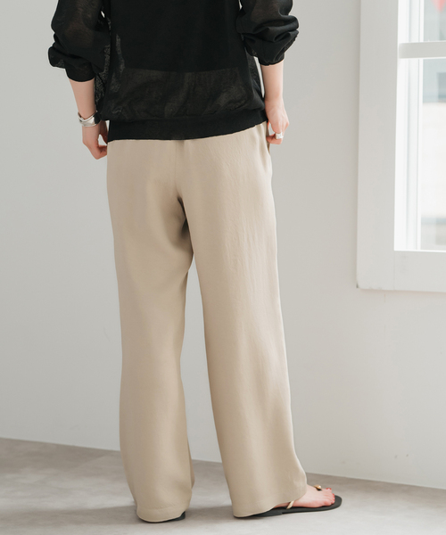Spick & Span（スピックアンドスパン）の「ワッシャーサテンイージーパンツ（その他パンツ・レディース・ベージュ/ブラック/チャコールグレー・36/38/40）」の5枚目の写真