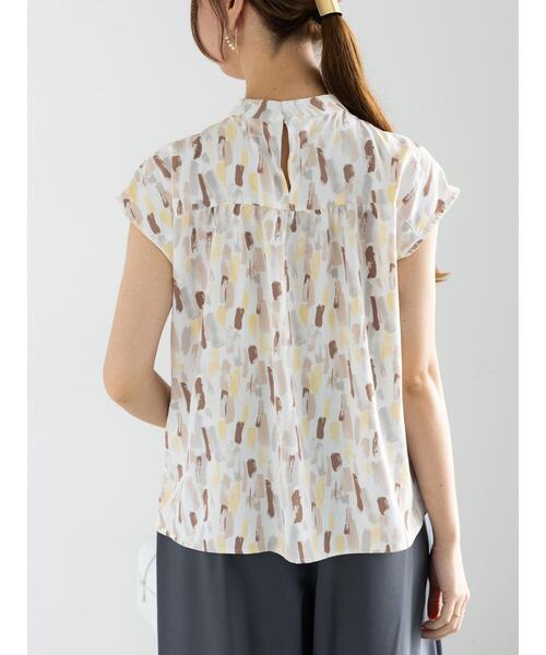 Te chichi(テチチ)の「パターンアソートボウタイブラウス(シャツ/ブラウス・レディース・ベージュ/オフホワイト/ブルー/ブラック・F)」の18枚目の写真