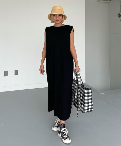 CHERI since1985(シェリ)の「前後2WAYボックスロングワンピース(ワンピース・レディース・オフホワイト/ブラック/スミクロ・FREE)」の17枚目の写真