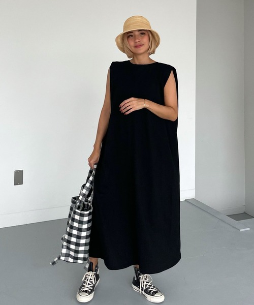 CHERI since1985(シェリ)の「前後2WAYボックスロングワンピース(ワンピース・レディース・オフホワイト/ブラック/スミクロ・FREE)」の20枚目の写真