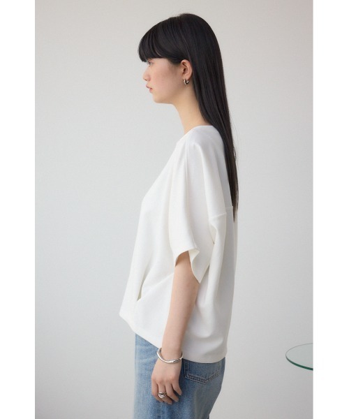 AZUL by moussy(アズールバイマウジー)の「コクーンカットトップス(Tシャツ/カットソー・レディース・ブラック/チャコールグレー/オフホワイト・FREE)」の8枚目の写真