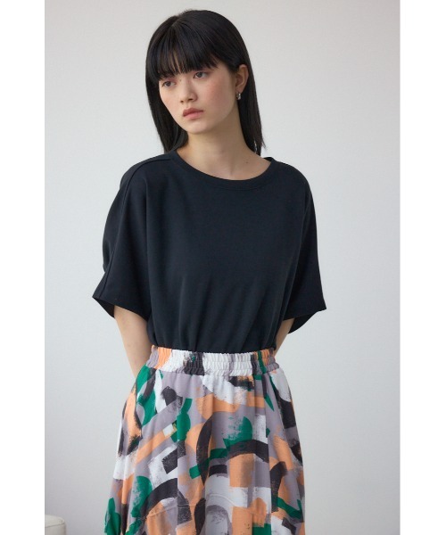 AZUL by moussy(アズールバイマウジー)の「コクーンカットトップス(Tシャツ/カットソー・レディース・ブラック/チャコールグレー/オフホワイト・FREE)」の15枚目の写真