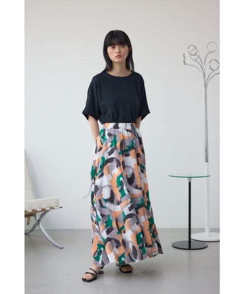 AZUL by moussy(アズールバイマウジー)の「コクーンカットトップス(Tシャツ/カットソー・レディース・ブラック/チャコールグレー/オフホワイト・FREE)」の16枚目の写真