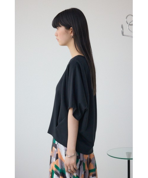 AZUL by moussy(アズールバイマウジー)の「コクーンカットトップス(Tシャツ/カットソー・レディース・ブラック/チャコールグレー/オフホワイト・FREE)」の18枚目の写真