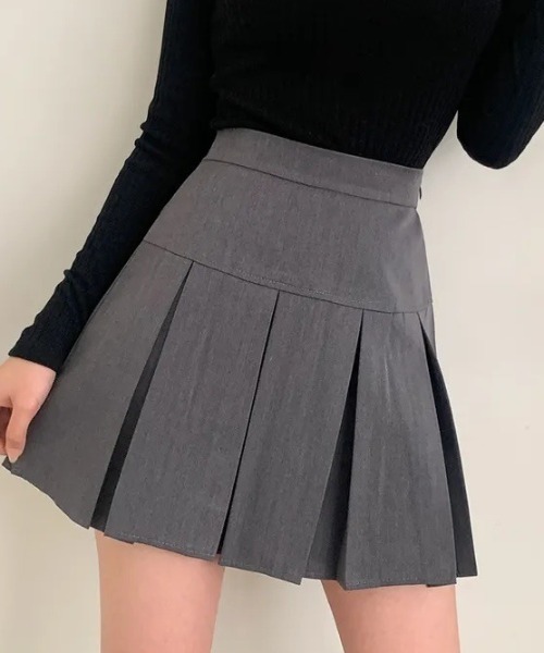 yuue' ( wear )（ユーイ）の「ボックスプリーツミニスカート インナーパンツ付き（スカート・レディース・グレー/ブラック/ブラウン・S/M/L）」の13枚目の写真