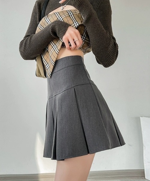 yuue' ( wear )（ユーイ）の「ボックスプリーツミニスカート インナーパンツ付き（スカート・レディース・グレー/ブラック/ブラウン・S/M/L）」の17枚目の写真