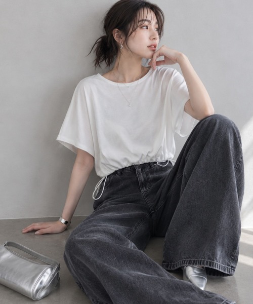 Mac-House(マックハウス)の「Idnes 裾ドロストカットソー(Tシャツ/カットソー・レディース・ブルー/オフホワイト/ブラック・M)」の17枚目の写真