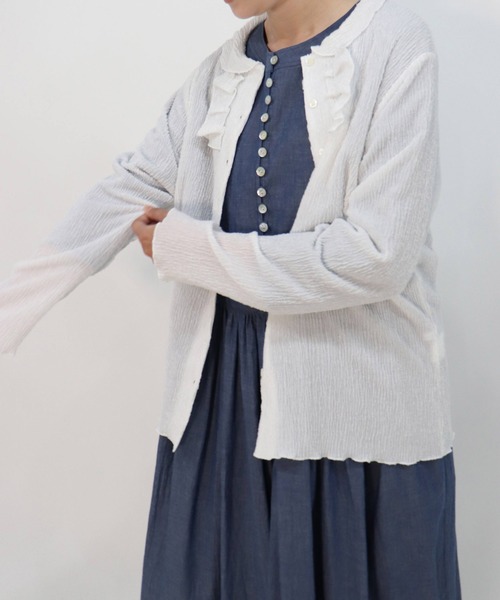 haupia（ハウピア）の「さざ波雲【カーディガン】（カーディガン/ボレロ・レディース・オフホワイト/ブラック/グレイッシュブルー・MEDIUM）」の10枚目の写真