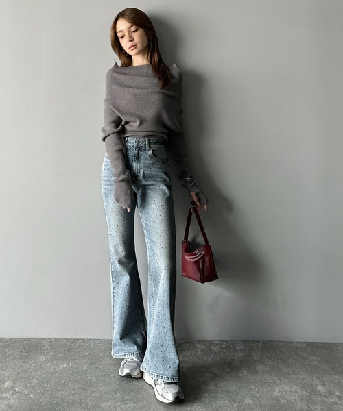mily bilet(ミウィビレット)の「【mily bilet】動くたび、キラキラ輝くオーロラストーンが主役。ヴィンテージライクフレアデニムパンツ(デニムパンツ・レディース・その他1/ブルー/ブラック・LARGE/MEDIUM/SMALL/X-LARGE)」の8枚目の写真