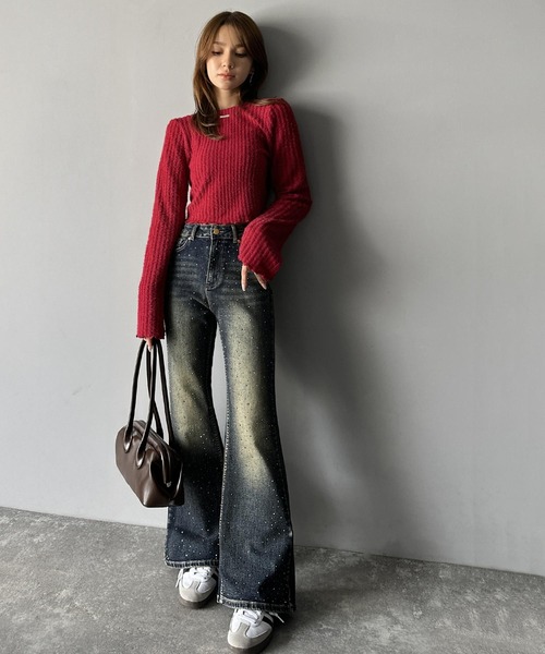mily bilet(ミウィビレット)の「【mily bilet】動くたび、キラキラ輝くオーロラストーンが主役。ヴィンテージライクフレアデニムパンツ(デニムパンツ・レディース・その他1/ブルー/ブラック・LARGE/MEDIUM/SMALL/X-LARGE)」の6枚目の写真
