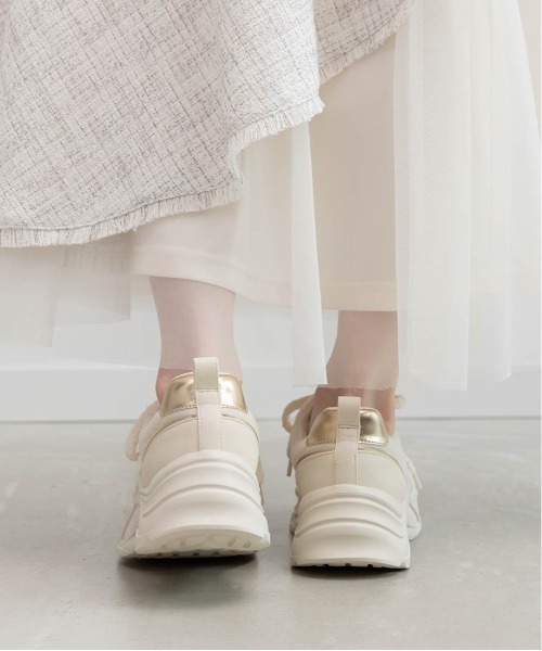 RANDA(ランダ)の「モノグラムデザインボリュームソールスニーカー(スニーカー・レディース・グレー/ブラック/アイボリー・L/M/LL/S)」の8枚目の写真