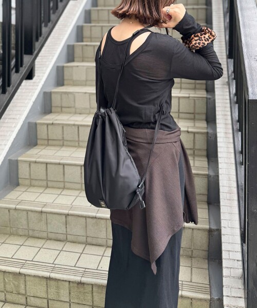 NOLLEY’S（ノーリーズ）の「【nolnol/ノルノル】ナップザック（ショルダーバッグ・レディース・ネイビー/ブラック・FREE）」の9枚目の写真