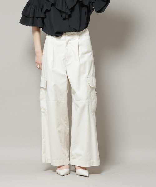 NANO universe（ナノユニバース）の「サイドポケットワイドチノパンツ（チノパンツ・レディース・オフホワイト/カーキ・S/M）」の2枚目の写真