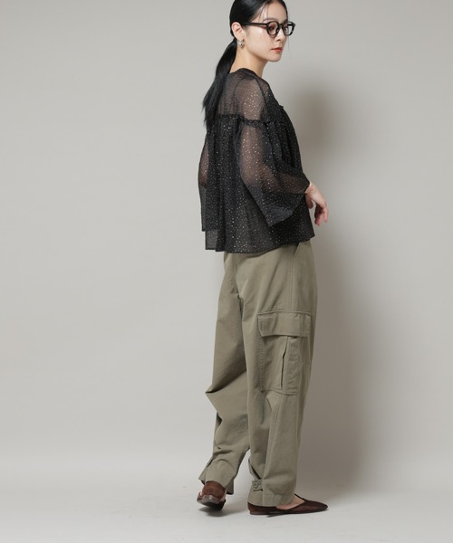 NANO universe（ナノユニバース）の「サイドポケットワイドチノパンツ（チノパンツ・レディース・オフホワイト/カーキ・S/M）」の9枚目の写真