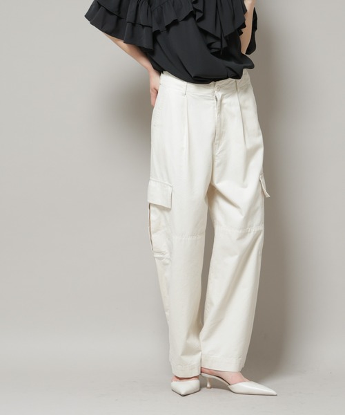 NANO universe（ナノユニバース）の「サイドポケットワイドチノパンツ（チノパンツ・レディース・オフホワイト/カーキ・S/M）」の10枚目の写真