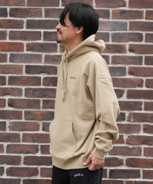RVCA(ルーカ)の「RVCA/ルーカ プルオーバー/パーカー バックプリント バンダナ柄 BF042-P01(パーカー・メンズ・ブラック×グレー/カーキブラウン/ホワイト×ブラック・M/L/S)」の18枚目の写真