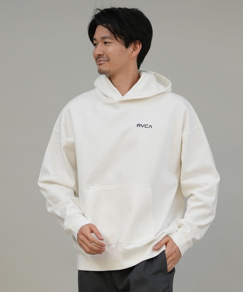 RVCA(ルーカ)の「RVCA/ルーカ プルオーバー/パーカー バックプリント バンダナ柄 BF042-P01(パーカー・メンズ・ブラック×グレー/カーキブラウン/ホワイト×ブラック・M/L/S)」の4枚目の写真