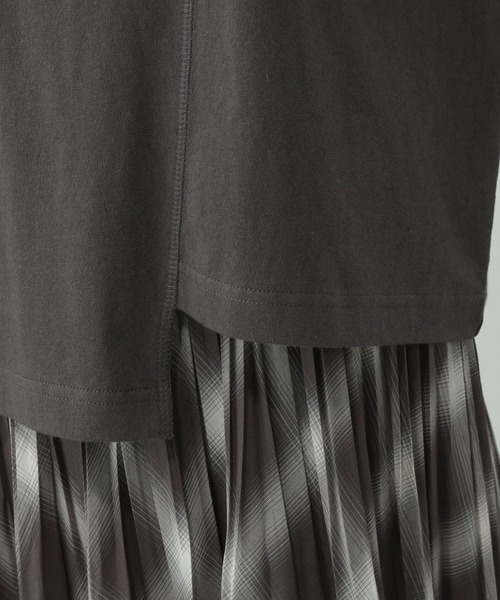 GLOBAL WORK(グローバルワーク)の「リメイク風プリントT/584673(Tシャツ/カットソー・レディース・ホワイト/ダークグレー/チャコールグレー・MEDIUM/LARGE)」の22枚目の写真