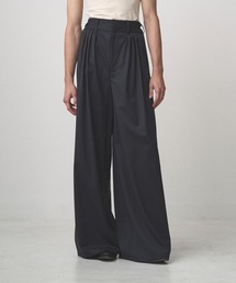 Juha（ユハ）の「EXTREME WIDE PINSTRIPE PANTS（スラックス）」