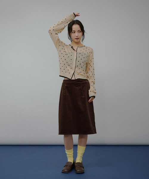 MUHET(ミュエータ)の「layered-look crew neck knit cardigan / レイヤード風ニットカーディガン(カーディガン/ボレロ・レディース・チャコールグレー/ブラウン/ネイビー/ベージュ・FREE)」の15枚目の写真