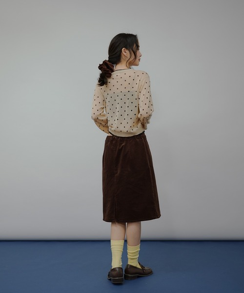MUHET(ミュエータ)の「layered-look crew neck knit cardigan / レイヤード風ニットカーディガン(カーディガン/ボレロ・レディース・チャコールグレー/ブラウン/ネイビー/ベージュ・FREE)」の16枚目の写真