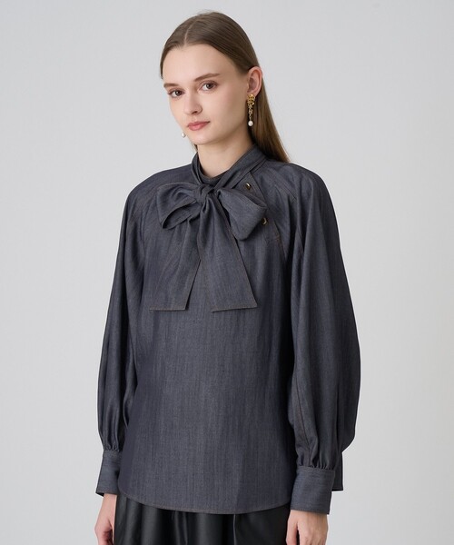 セール】【セットアップ対応商品】ライトデニムライクボウブラウス