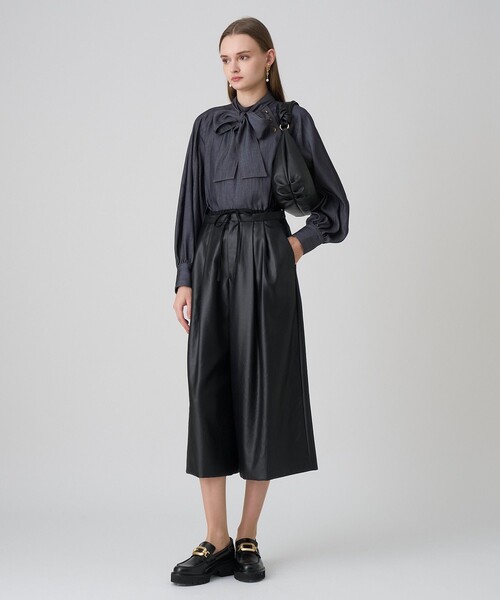 ANAYI(アナイ)の「【セットアップ対応商品】ライトデニムライクボウブラウス(シャツ/ブラウス・レディース・ブルー・38/36)」の6枚目の写真