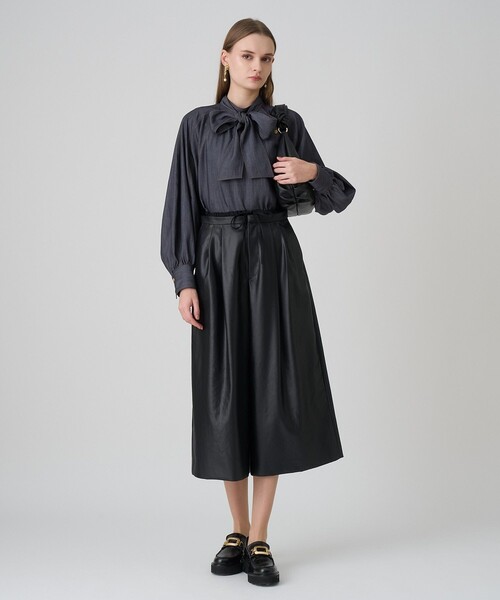 ANAYI(アナイ)の「【セットアップ対応商品】ライトデニムライクボウブラウス(シャツ/ブラウス・レディース・ブルー・38/36)」の7枚目の写真