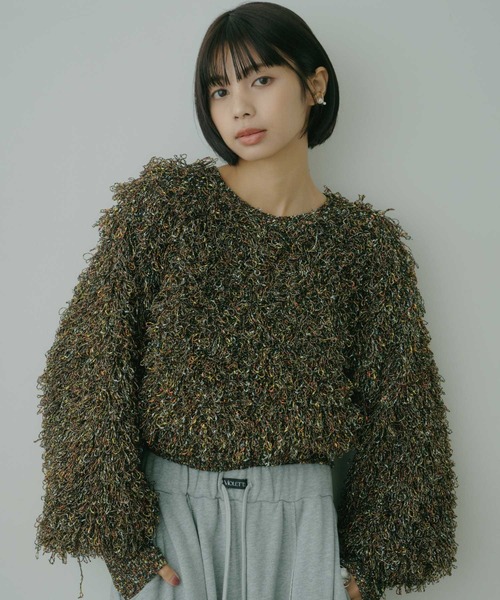 VIOLETTA(ヴィオレッタ)の「ファンシーヤーンフリンジ2wayニットトップス(ニット/セーター・レディース・ブラック/ベージュ・FREE)」の3枚目の写真
