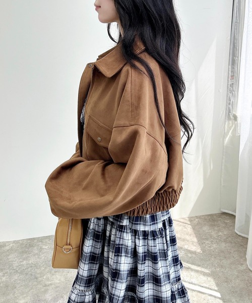 INGNI（イング）の「フェイクスエードジップショートブルゾン(セットアップ対応)（ブルゾン・レディース・キャメル/アイボリー・M）」の4枚目の写真