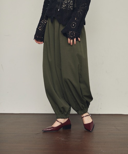 Trish（トリッシュ）の「TPUワッシャーバルーンロングパンツ（その他パンツ・レディース・カーキ/ブラック/アイボリー・MEDIUM）」の3枚目の写真