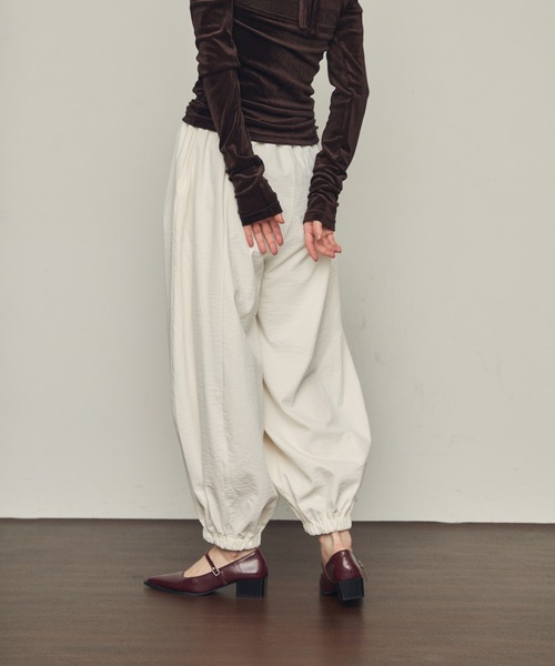 Trish（トリッシュ）の「TPUワッシャーバルーンロングパンツ（その他パンツ・レディース・カーキ/ブラック/アイボリー・MEDIUM）」の7枚目の写真