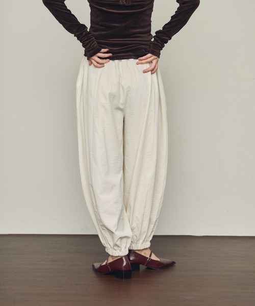 Trish（トリッシュ）の「TPUワッシャーバルーンロングパンツ（その他パンツ・レディース・カーキ/ブラック/アイボリー・MEDIUM）」の8枚目の写真