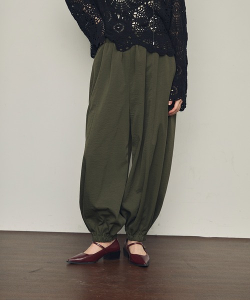 Trish（トリッシュ）の「TPUワッシャーバルーンロングパンツ（その他パンツ・レディース・カーキ/ブラック/アイボリー・MEDIUM）」の15枚目の写真