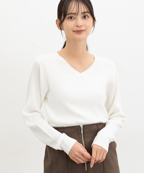 Honeys（ハニーズ）の「リブＶネックニット（ニット/セーター・レディース・オレンジ/ネイビー/モカ/ラベンダー/ブルー/ヘザーチャコール/ブラック/ライトベージュ/アイボリー・L/LL/M/S）」の2枚目の写真