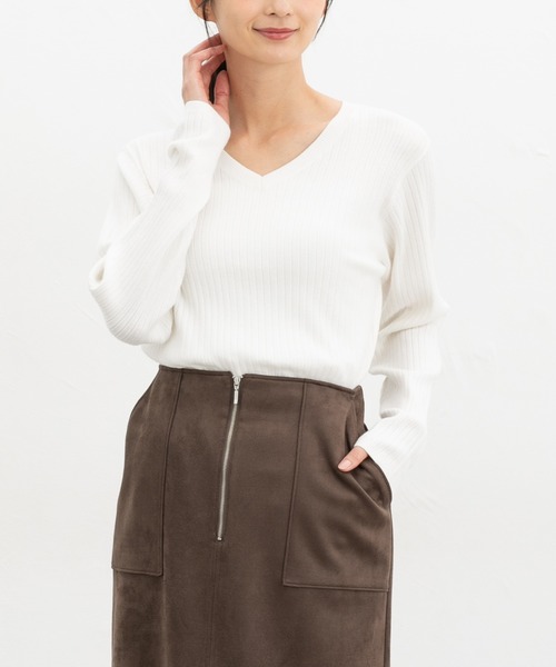 Honeys（ハニーズ）の「リブＶネックニット（ニット/セーター・レディース・オレンジ/ネイビー/モカ/ラベンダー/ブルー/ヘザーチャコール/ブラック/ライトベージュ/アイボリー・L/LL/M/S）」の14枚目の写真