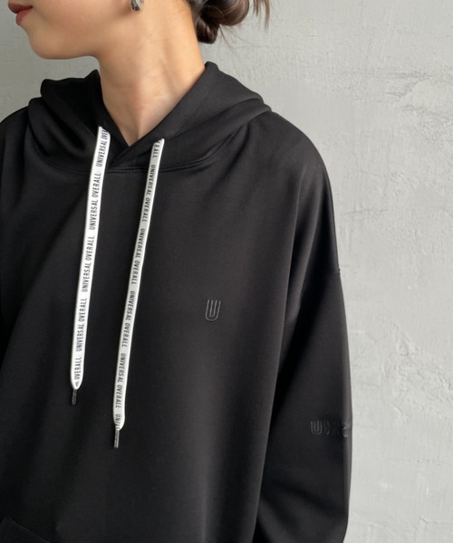 UNIVERSAL OVERALL（ユニバーサルオーバーオール）の「[UNIVERSAL OVERALL/ユニバーサルオーバーオール] 別注 ワンポイントロゴ刺繍 ポンチ スウェットパーカー（パーカー・レディース・オレンジ/チャコールグレー/ブラック・S/M/L）」の20枚目の写真