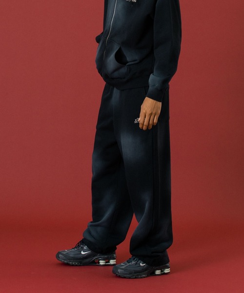 XLARGE（エクストララージ）の「SPRAY DYED SWEAT PANTS（スウェットパンツ・メンズ・ネイビー/ブラック/オフホワイト・S/M/L/XL）」の21枚目の写真