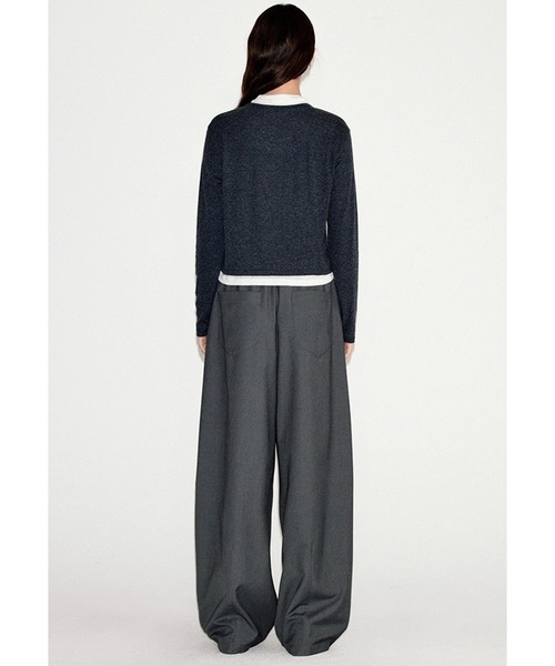 Fano Studios(ファノ ストゥディオズ)の「ドローストリングウエスト ワイドパンツ FQ25K048【Fano Studios】【2025AW】(スラックス・レディース・チャコール・L/M/S)」の4枚目の写真