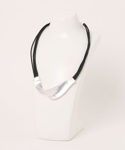 MARAI(マーライ)の「ツイストネックレス(ネックレス・レディース・シルバー/ゴールド・FREE)」の5枚目の写真