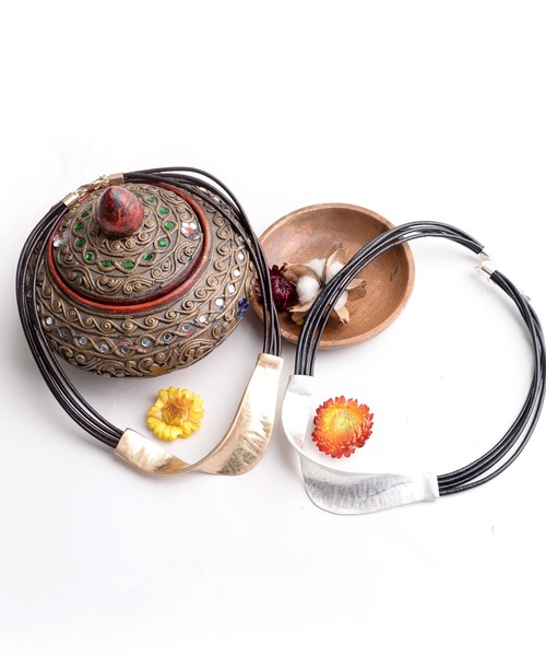 MARAI（マーライ）の「ツイストネックレス（ネックレス・レディース・シルバー/ゴールド・FREE）」の3枚目の写真