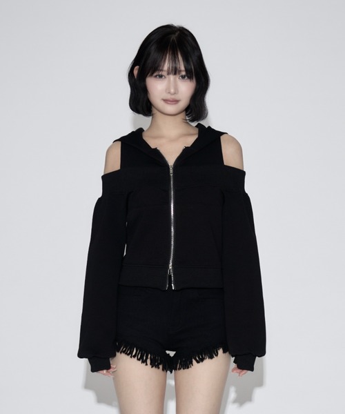 tinkerend(ティンカーエンド)の「Off-the-shoulder Layered Hoodie / オフショルダーレイヤードパーカー(パーカー・レディース・グレー/ブラック・FREE)」の15枚目の写真