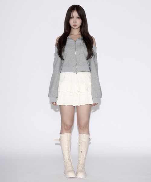 tinkerend(ティンカーエンド)の「Off-the-shoulder Layered Hoodie / オフショルダーレイヤードパーカー(パーカー・レディース・グレー/ブラック・FREE)」の4枚目の写真