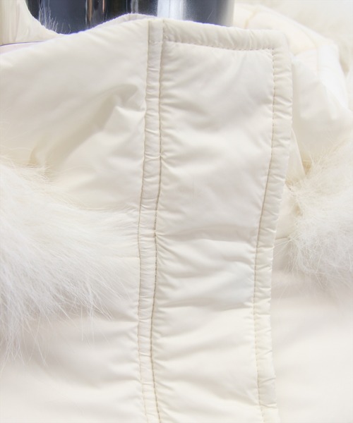 clear（クリア）の「ベルト付きミドル丈中綿ダウン［大人 カジュアル 着回し力抜群］（ダウンジャケット/コート・レディース・アイボリー/ブラック・F）」の7枚目の写真