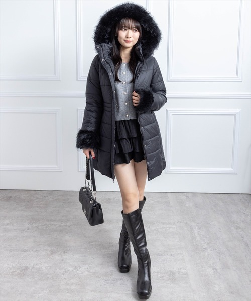 clear（クリア）の「ベルト付きミドル丈中綿ダウン［大人 カジュアル 着回し力抜群］（ダウンジャケット/コート・レディース・アイボリー/ブラック・F）」の4枚目の写真