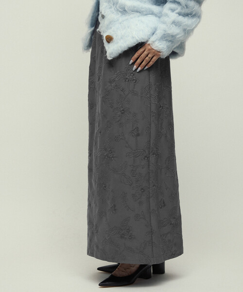 Firsthand（ファーストハンド）の「Firsthand/ファーストハンド フラワー刺繍 Iライン イージースカート（スカート・レディース・ブラック/チャコールグレー・S/M）」の3枚目の写真