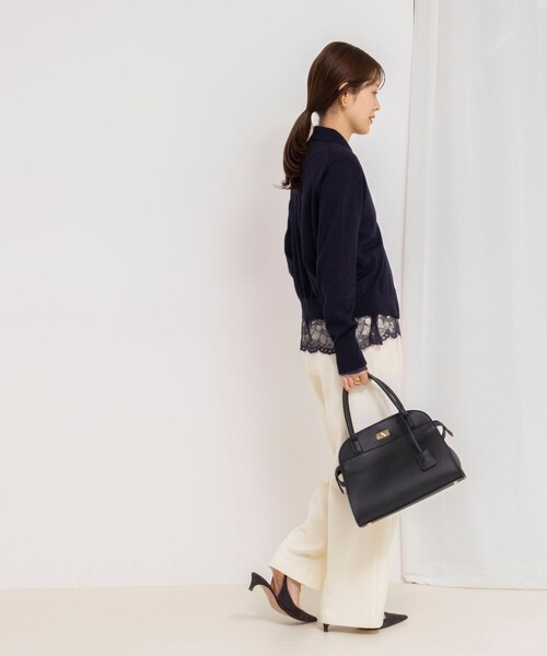 NOLLEY’S（ノーリーズ）の「ウォッシャブル裾レース2WAYオトナサテンブラウス（シャツ/ブラウス・レディース・ホワイト/ブラック/ネイビー・38）」の5枚目の写真