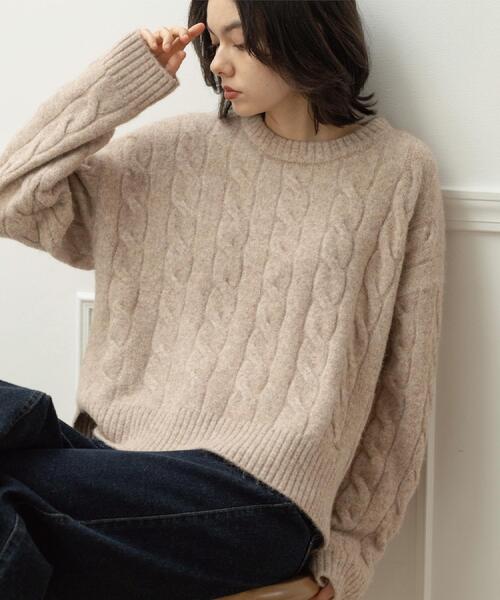 OPAQUE.CLIP(オペークドットクリップ)の「MIXミドルゲージケーブルニット【洗濯機OK】(ニット/セーター・レディース・チャコールグレー/オレンジ/ベージュ・42/40/38)」の3枚目の写真