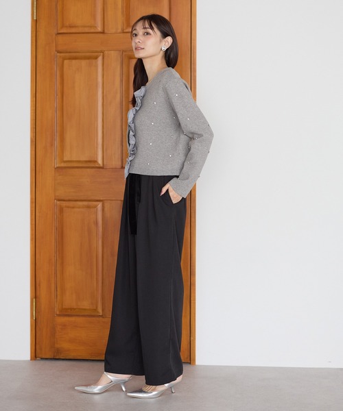 Neige(ネージュ)の「ベロアリボンベルトパンツ(スラックス・レディース・ブラック/グレイッシュベージュ・ONE SIZE)」の9枚目の写真